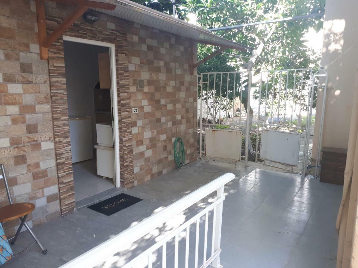 Apartament Vivian'S Small House Rhodes City Zewnętrze zdjęcie